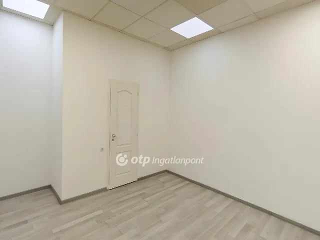 Kiadó kereskedelmi és ipari ingatlan Budapest V. kerület, Belváros 21 nm