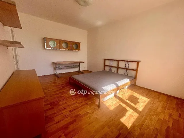 Eladó lakás Budapest IX. kerület, József Attila lakótelep 27 nm