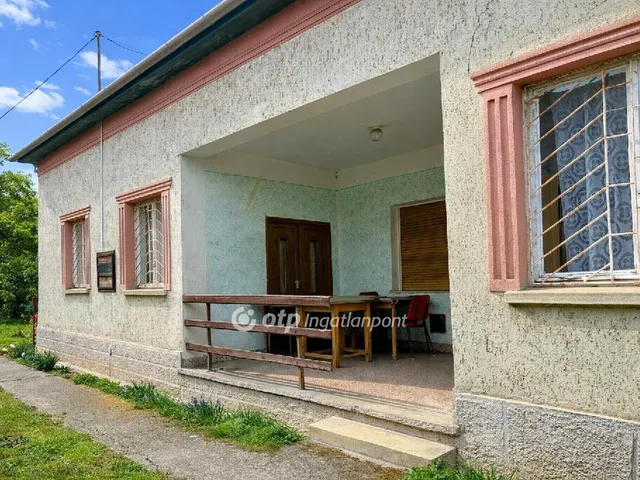 Eladó ház Szentmártonkáta 152 nm