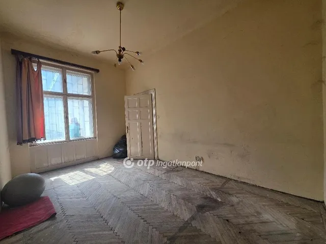 Eladó lakás Budapest VIII. kerület 102 nm