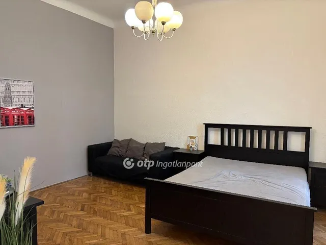Eladó lakás Budapest II. kerület, Országút 38 nm