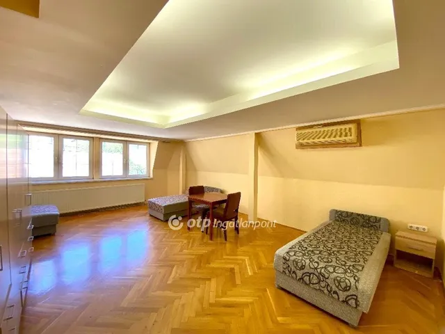 Eladó ház Esztergom 194 nm