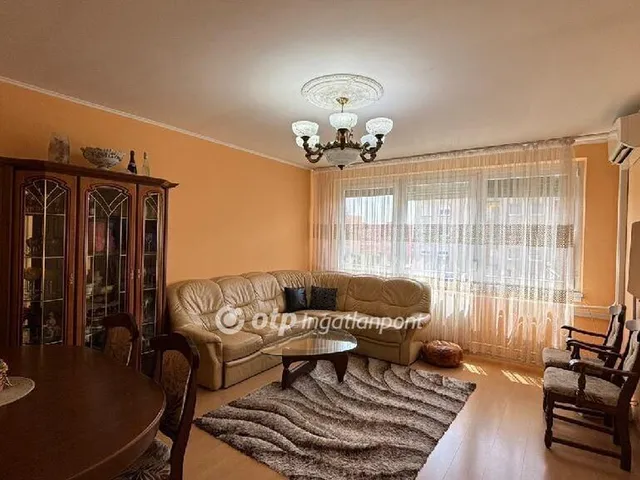 Eladó lakás Budapest X. kerület, Újhegy 49 nm