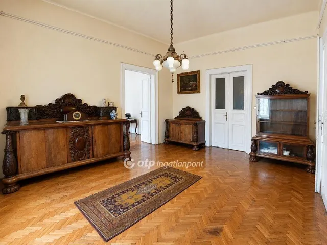 Eladó lakás Budapest VII. kerület 136 nm