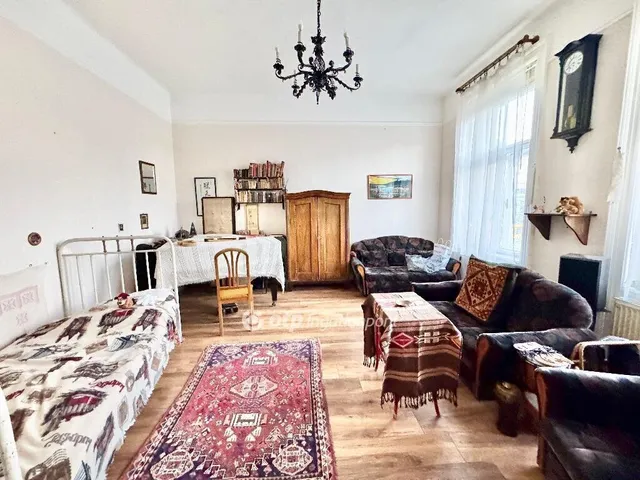 Eladó lakás Budapest II. kerület, Országút 78 nm