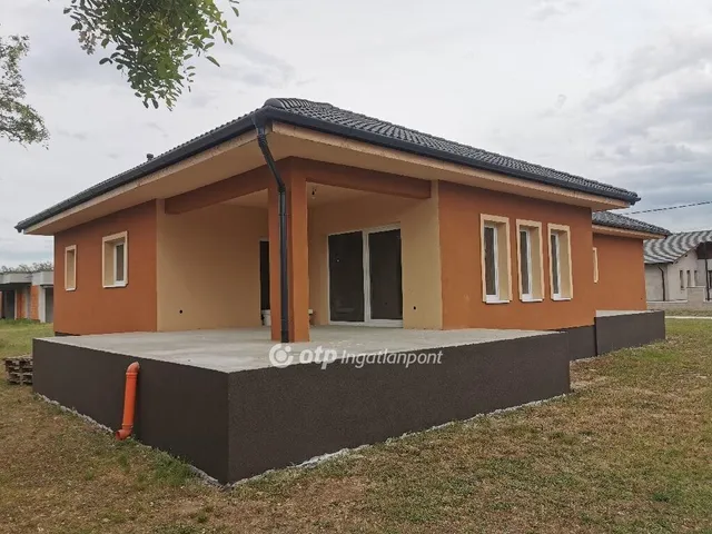 Eladó ház Dabas 153 nm