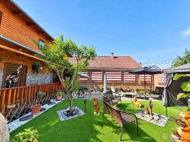 Eladó ház Budapest XVIII. kerület, Liptáktelep 206 nm