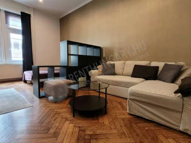 Kiadó lakás Budapest V. kerület, Sas utca 55 nm