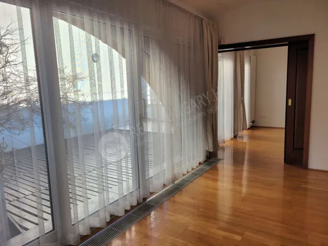 Kiadó lakás Budapest II. kerület, Szépvölgyi út 75 nm