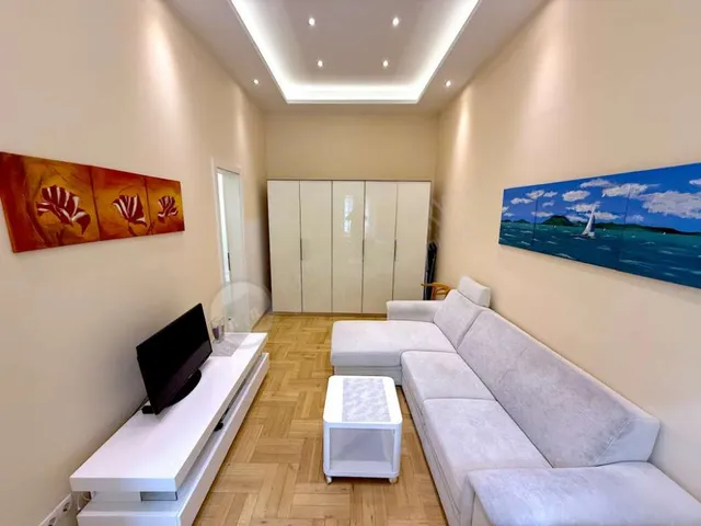 Kiadó lakás Budapest VI. kerület, Ó utca 50 nm