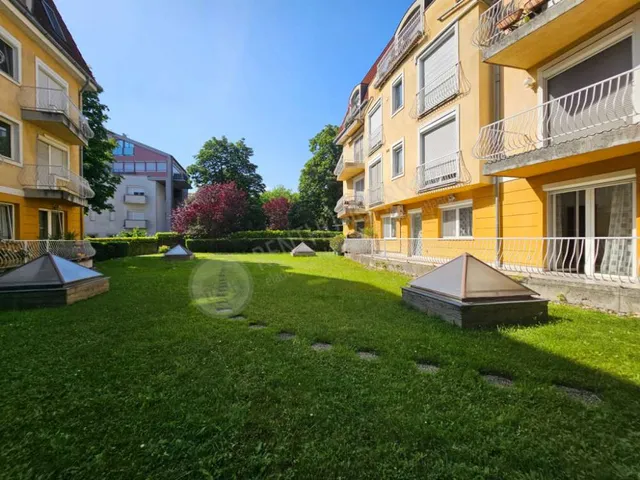 Kiadó lakás Budapest XIV. kerület, Hermina út 90 nm