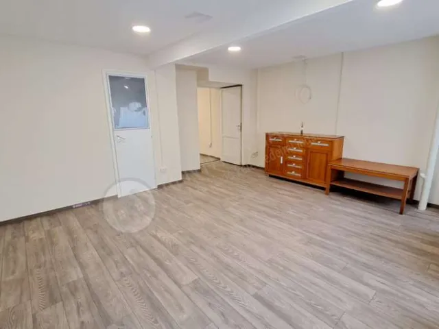 Kiadó kereskedelmi és ipari ingatlan Budapest VIII. kerület 54 nm