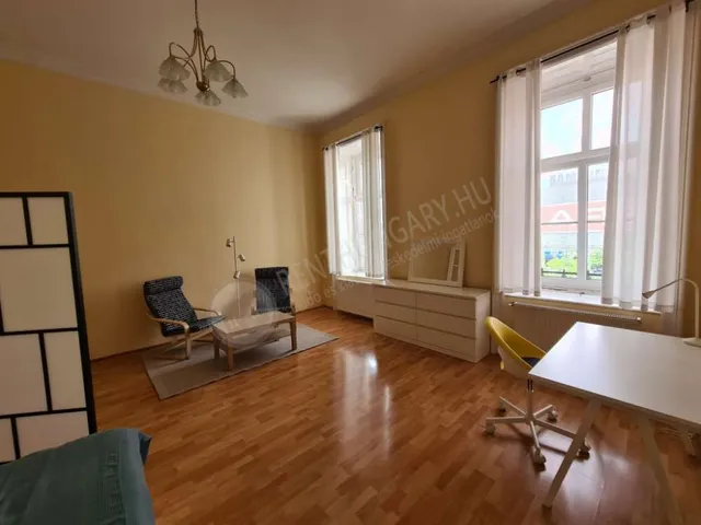 Kiadó lakás Budapest VI. kerület, Oktogon 54 nm