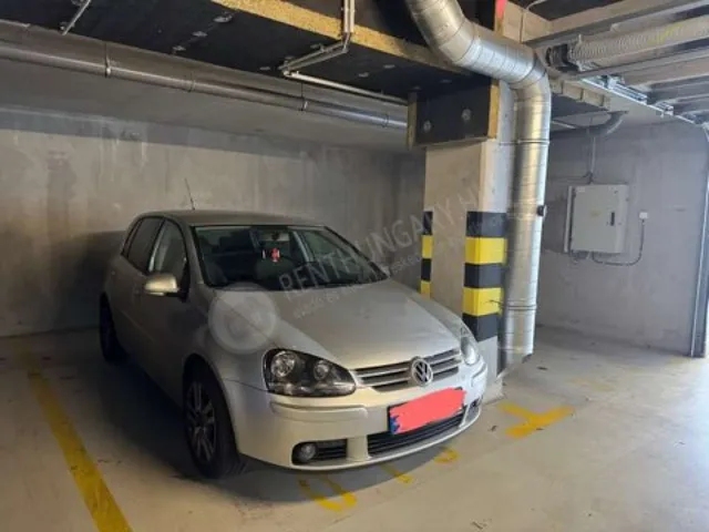 Eladó garázs Budapest X. kerület 15 nm