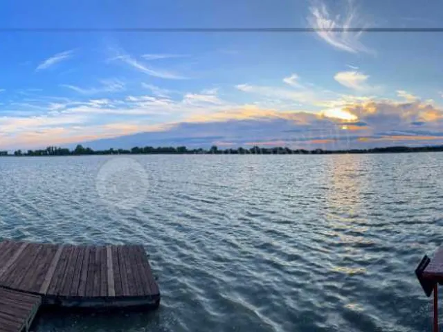 Eladó üdülő és hétvégi ház Adács, Adácsi tó 90 nm