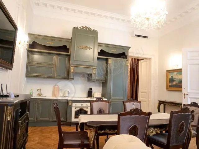 Kiadó lakás Budapest VI. kerület, Mozsár utca 90 nm