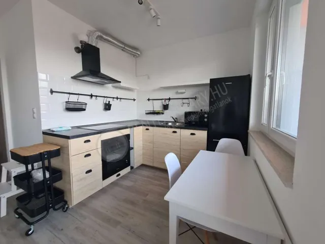 Kiadó lakás Budapest VIII. kerület, Vajdahunyad utca 34 nm