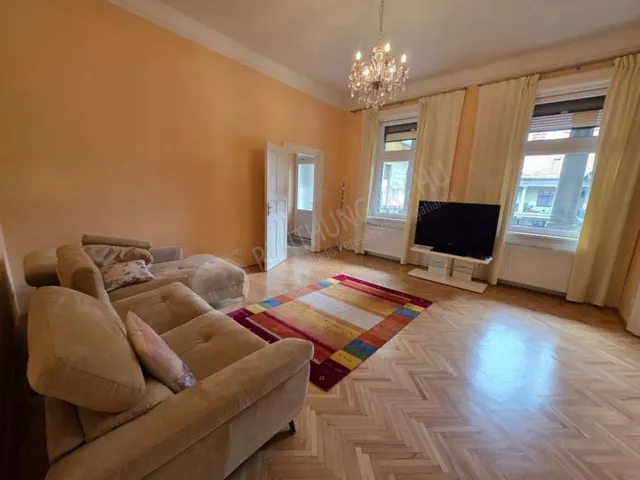Kiadó lakás Budapest VII. kerület, Rákóczi út 86 nm