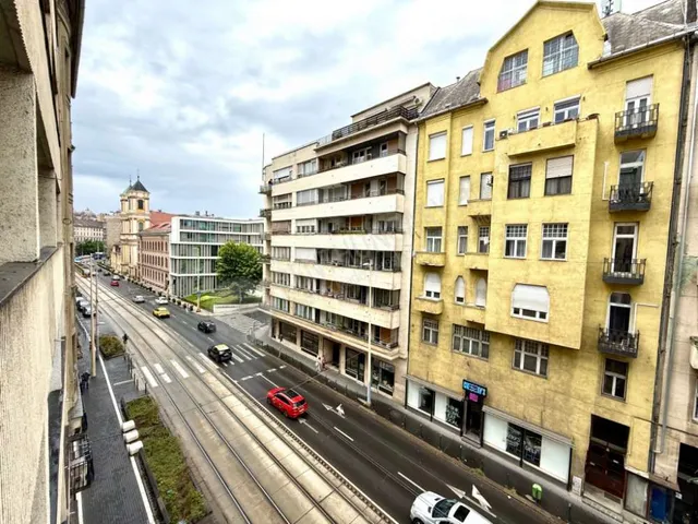 Eladó lakás Budapest II. kerület 66 nm