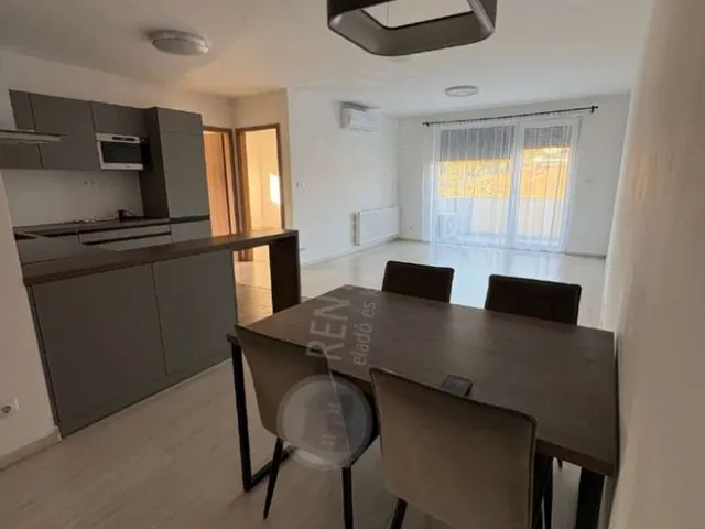 Kiadó lakás Budapest XI. kerület, Rupphegyi út 78 nm