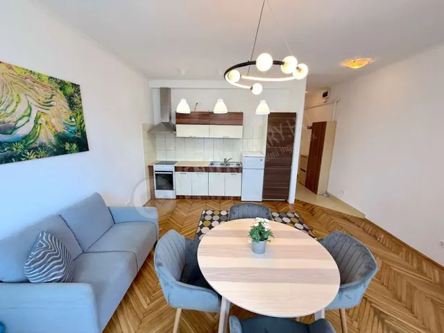 Kiadó lakás Budapest I. kerület, Mészáros utca 45 nm