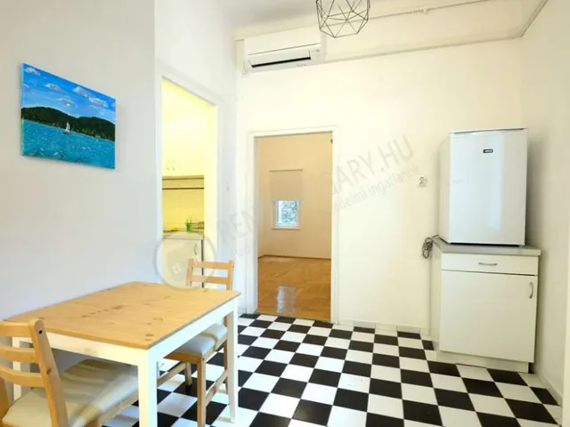 Eladó lakás Budapest IX. kerület, Sobieski János utca 35 nm