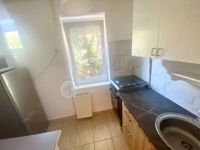 Kiadó lakás Budapest XI. kerület, Ménesi út 65 nm