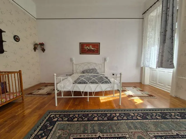 Kiadó lakás Budapest VII. kerület, Rákóczi út 82 nm