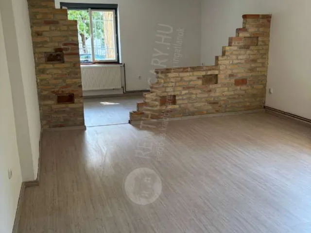 Kiadó lakás Budapest XIII. kerület, Mosoly utca 53 nm