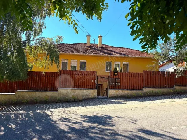 Kiadó lakás Budapest III. kerület, Pusztadombi utca 100 nm