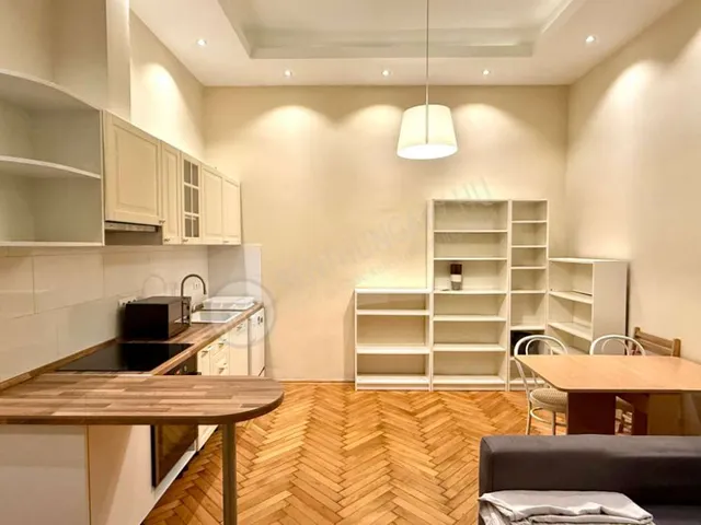 Kiadó lakás Budapest VIII. kerület, Baross utca 44 nm