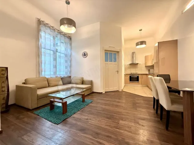 Eladó lakás Budapest V. kerület 61 nm