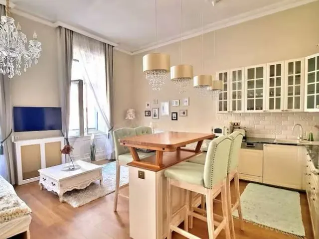 Kiadó lakás Budapest VI. kerület, Teréz körút 60 nm