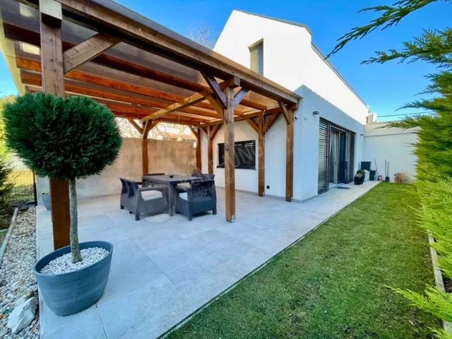 Kiadó ház Törökbálint, Tátika utca 100 nm