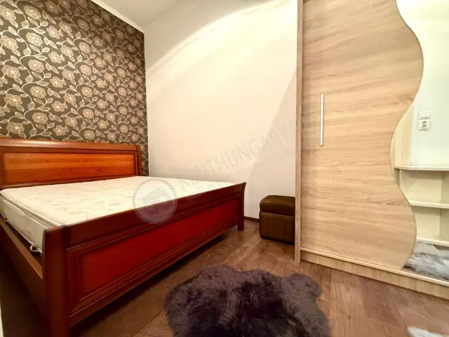 Kiadó lakás Budapest VIII. kerület, Rákóczi út 42 nm