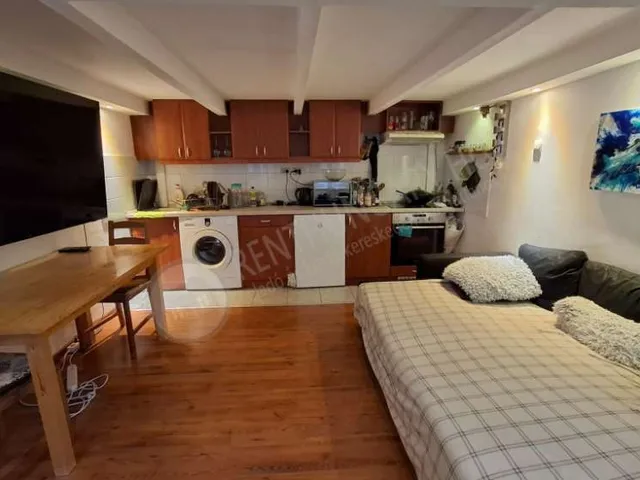 Kiadó lakás Budapest VII. kerület, Holló utca 65 nm