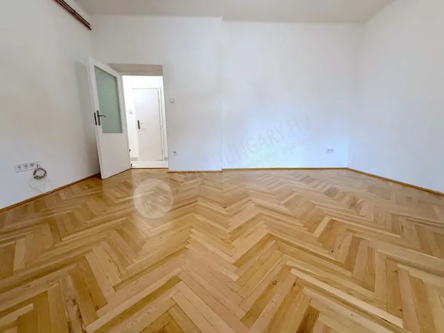 Eladó lakás Budapest XIV. kerület, Thököly út 50 nm