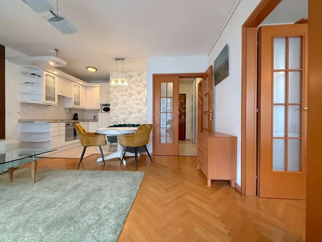 Kiadó lakás Budapest I. kerület, Zsolt utca 55 nm