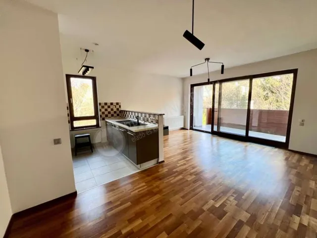 Kiadó lakás Budapest II. kerület, Pasaréti út 57 nm