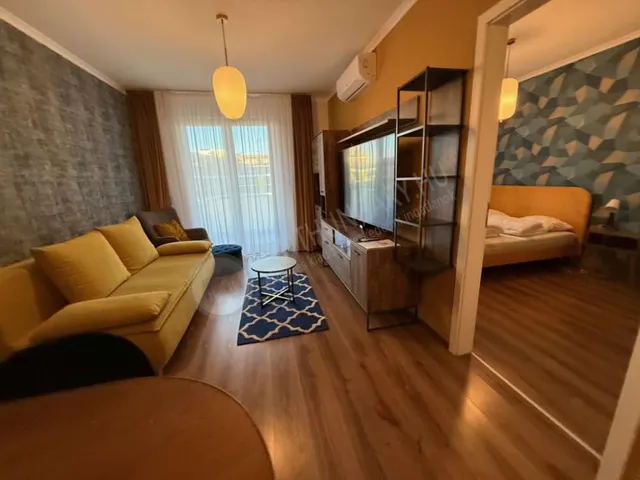 Kiadó lakás Budapest VIII. kerület, Corvin sétány 48 nm