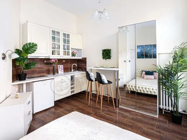 Kiadó lakás Budapest V. kerület, Október 6. utca 20 nm