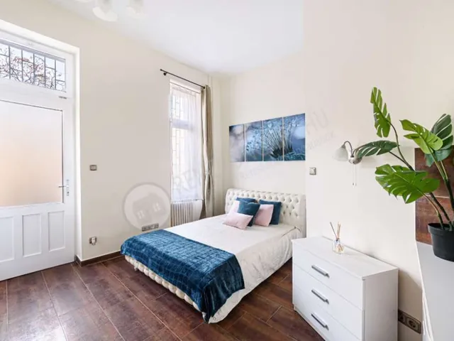 Kiadó lakás Budapest V. kerület, Október 6. utca 20 nm