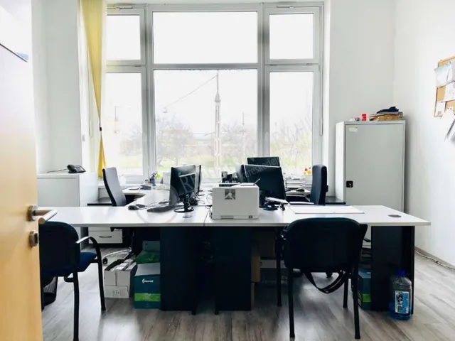 Kiadó kereskedelmi és ipari ingatlan Budapest IX. kerület 2000 nm