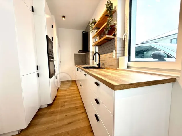 Kiadó lakás Budapest III. kerület, Ürömfű utca 103 nm