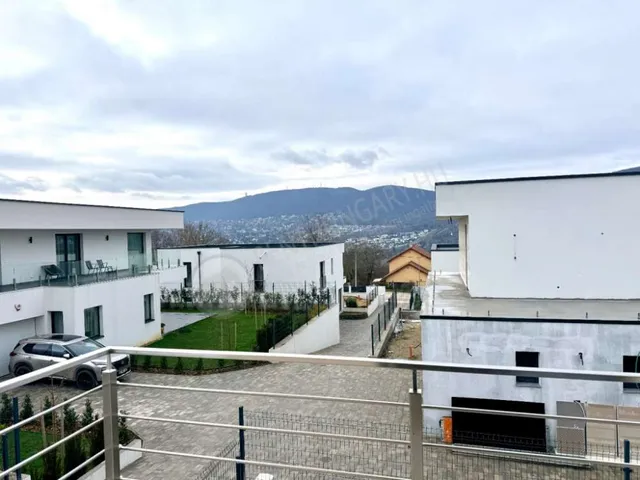 Kiadó ház Budapest III. kerület, Ürömfű utca 103 nm