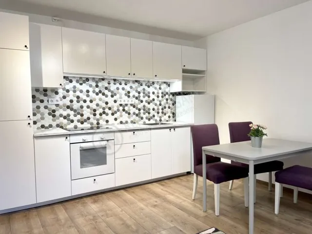 Kiadó lakás Budapest XI. kerület, Zsombolyai utca 40 nm