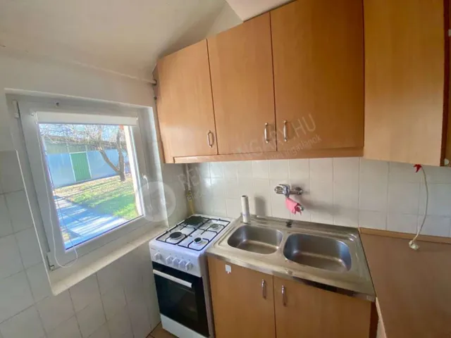 Kiadó ház Budapest XVII. kerület, Régivám utca 45 nm