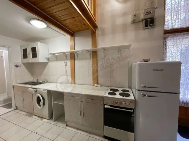 Eladó lakás Budapest VI. kerület, Vörösmarty utca 25 nm