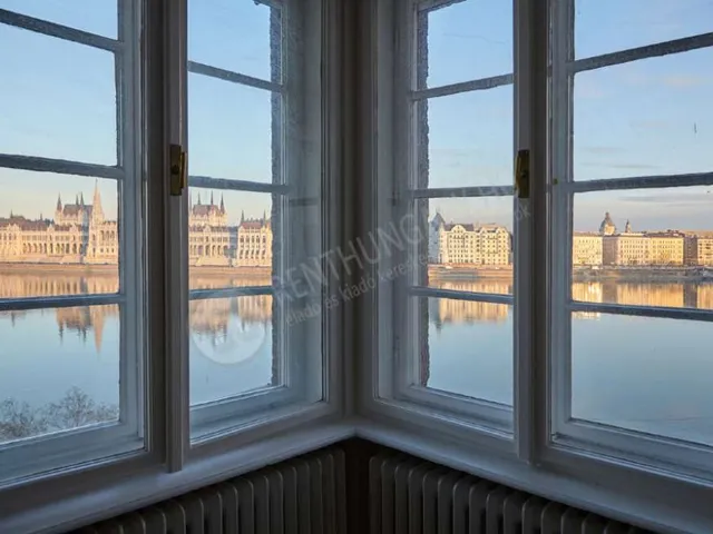 Kiadó lakás Budapest I. kerület, Bem rakpart 31 nm