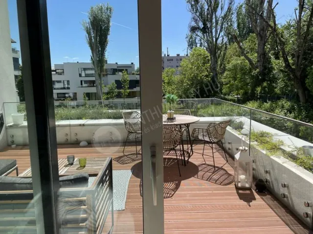 Kiadó lakás Budapest XII. kerület, Németvölgyi út 70 nm